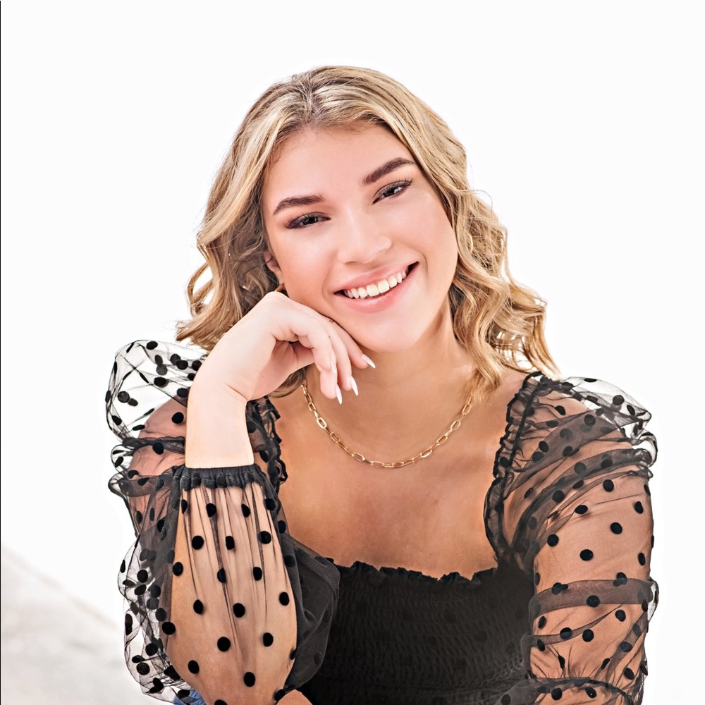 Meet your Posher, Ashley